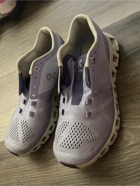 On Running Women’s Lavender Slip-On Cloud Shoes